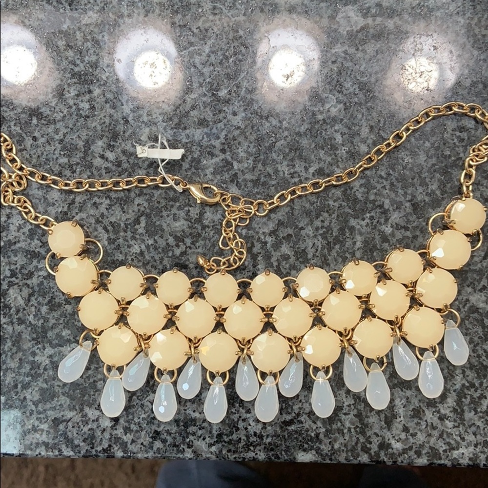 Statement necklace 💍 - Picture 3 of 3